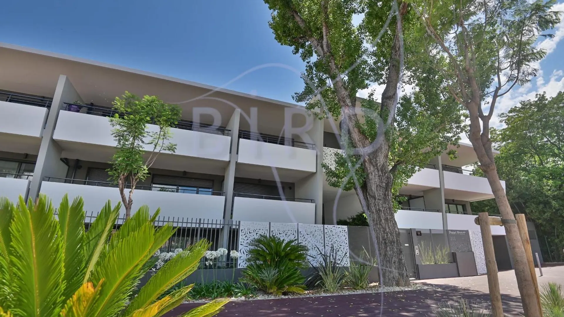 Magnificent Apartment On The Ground Floor And Next To The Sea Villeneuve-Loubet
