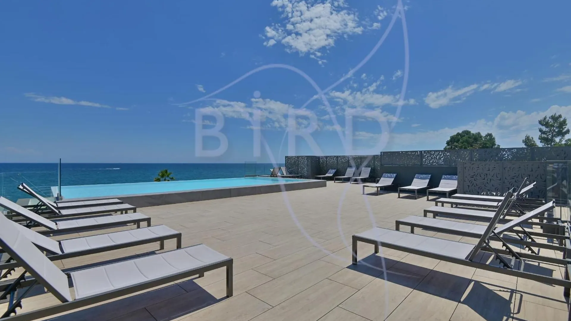 Magnificent Apartment On The Ground Floor And Next To The Sea Villeneuve-Loubet