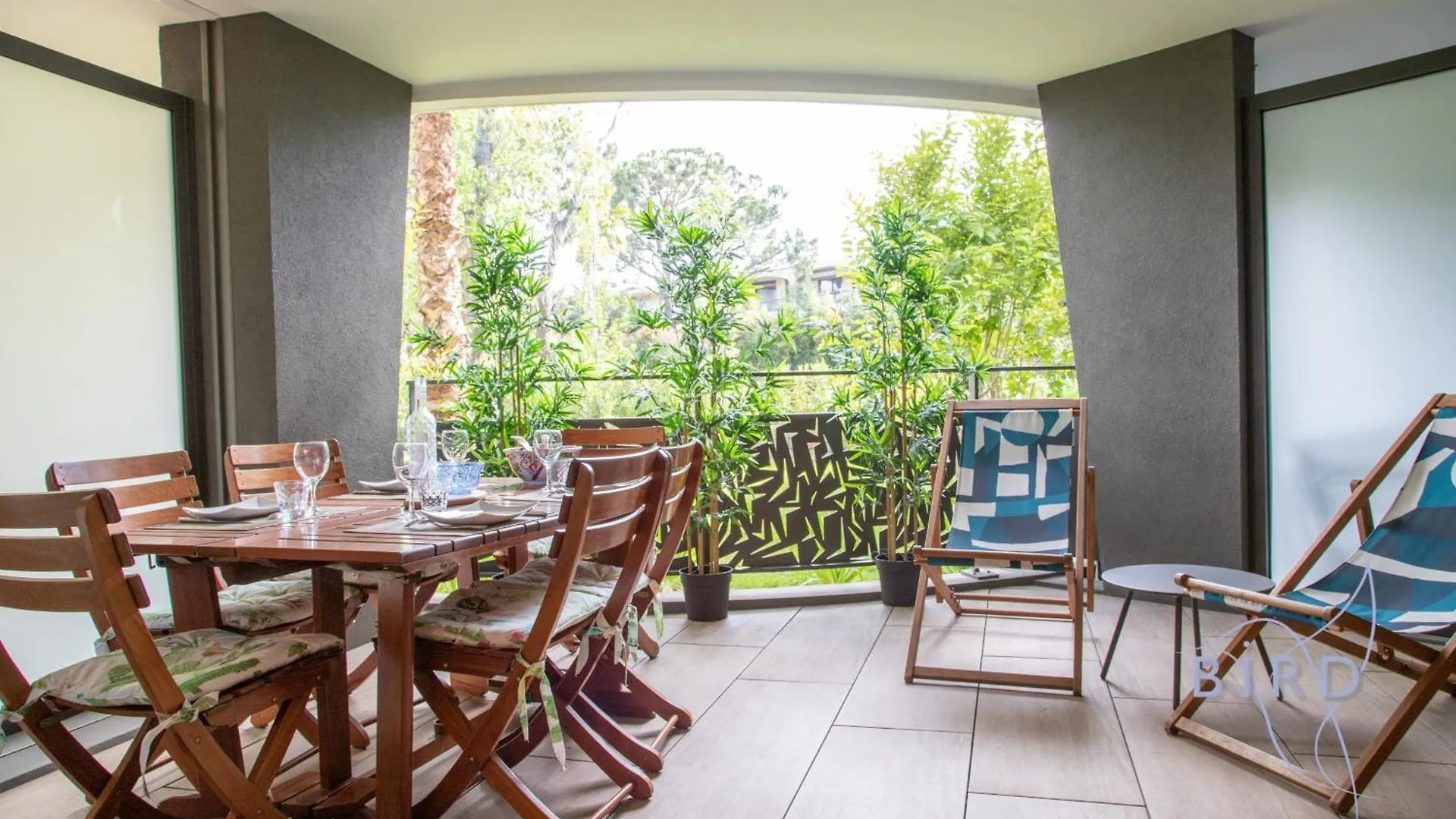Magnificent Apartment On The Ground Floor And Next To The Sea Villeneuve-Loubet