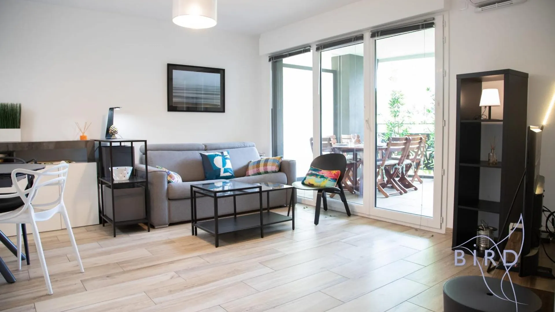 Magnificent Apartment On The Ground Floor And Next To The Sea Villeneuve-Loubet