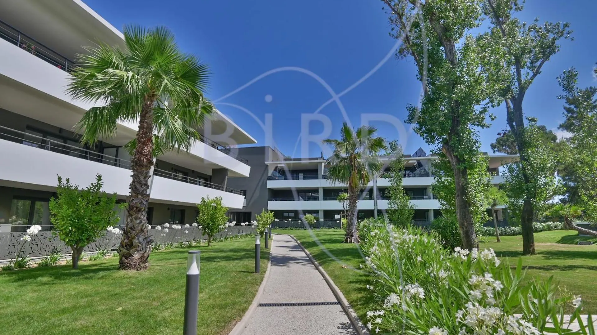 Magnificent Apartment On The Ground Floor And Next To The Sea Villeneuve-Loubet 0*,  France